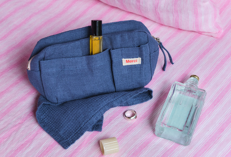 Cosmetics bag